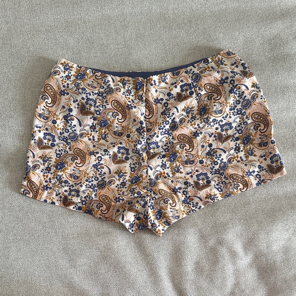 Paisley Print Women Shorts - Picture 2 of 7